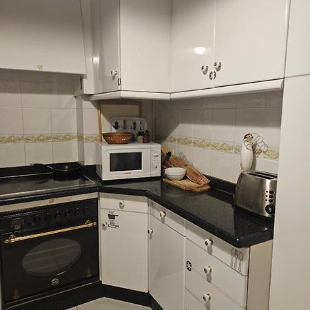 Habitacion Amplia Y Centrica En Piso Compartido A Coruña Εξωτερικό φωτογραφία