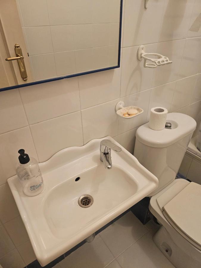 Habitacion Amplia Y Centrica En Piso Compartido A Coruña Εξωτερικό φωτογραφία